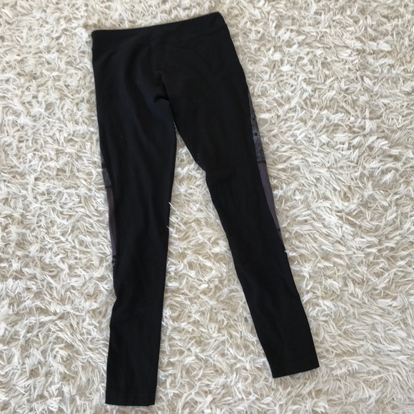 Yoga Pants - Picture 5 of 5